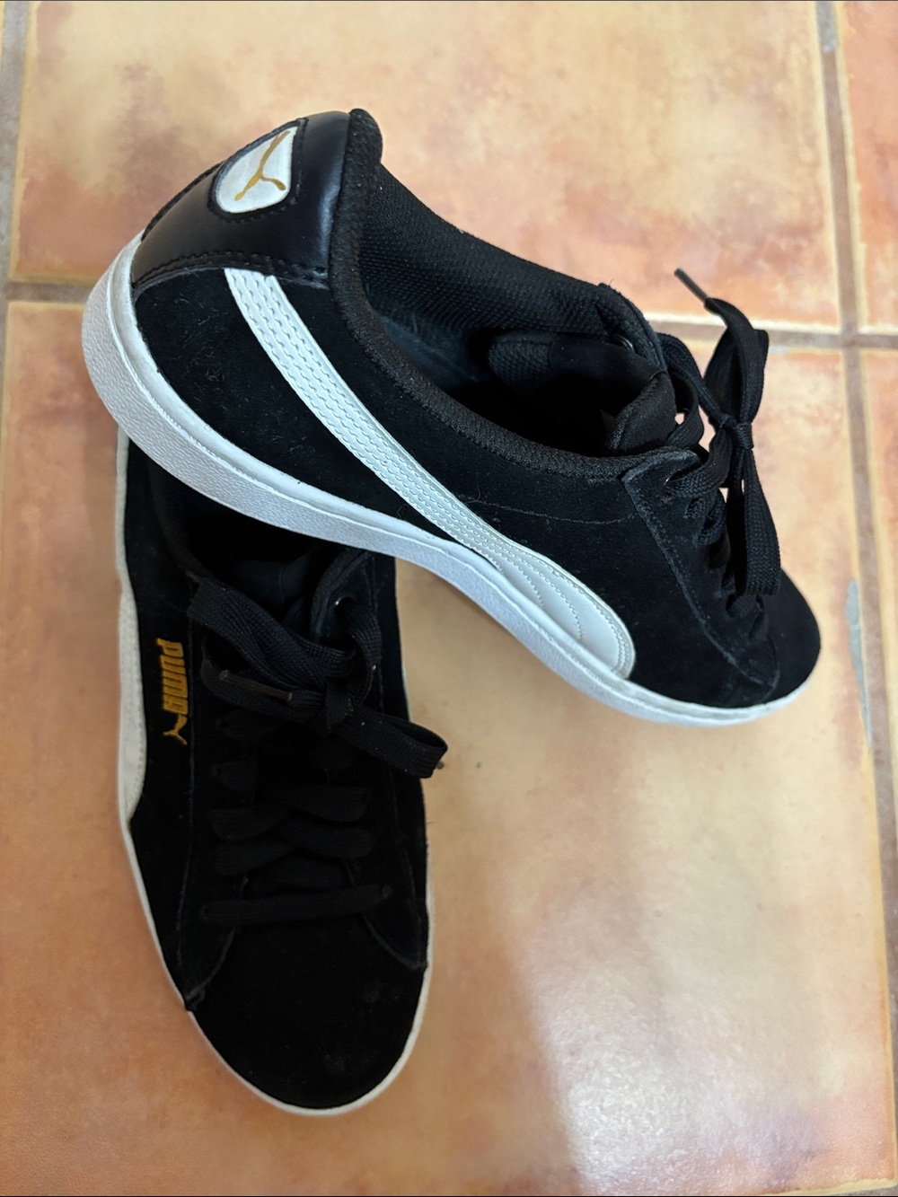 Puma Vicky Black Suede Sneakers with White Stripe SZ 8.5 - Picture 6 of 7